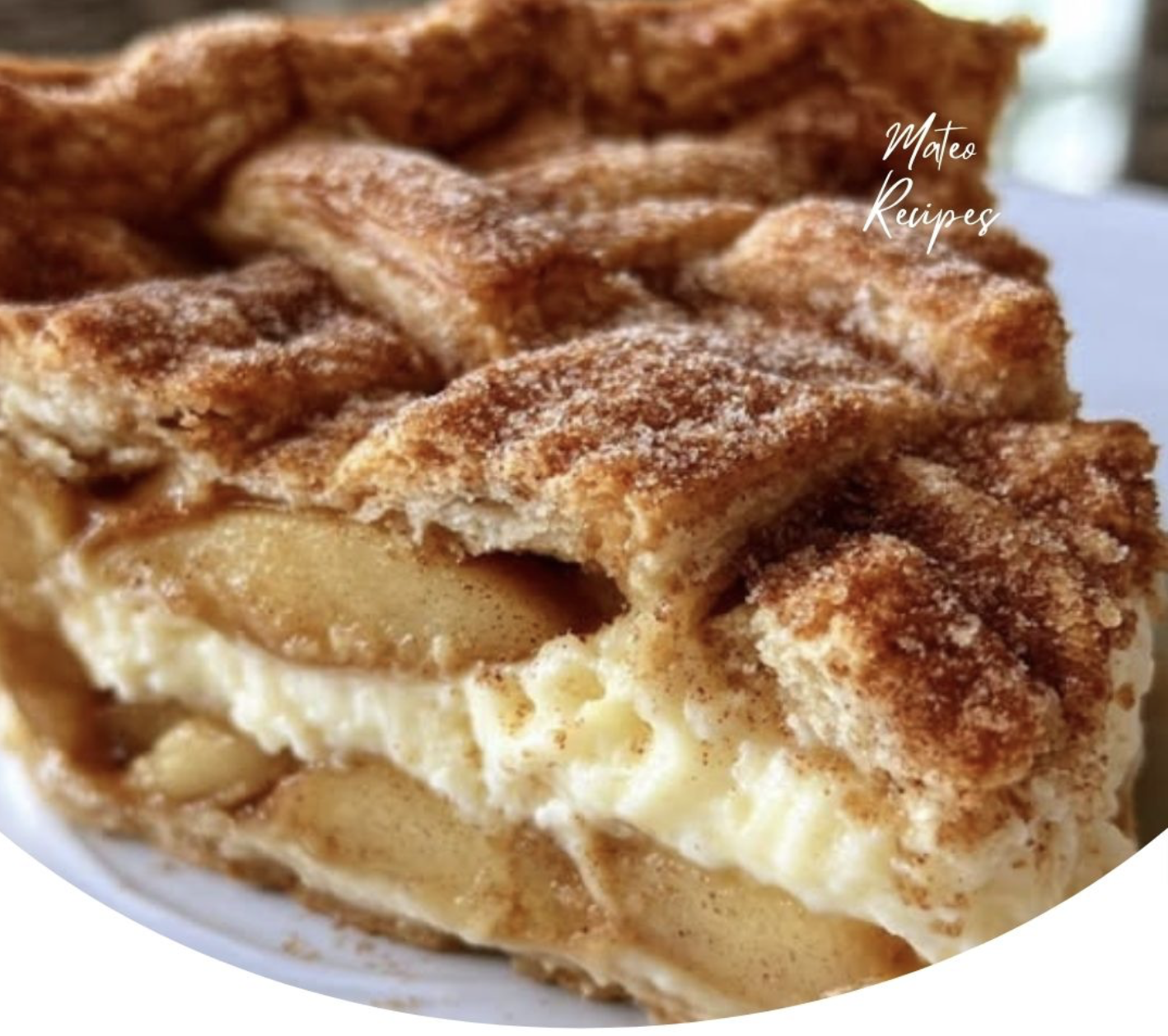 Snickerdoodle Cream Cheese Apple Pie
