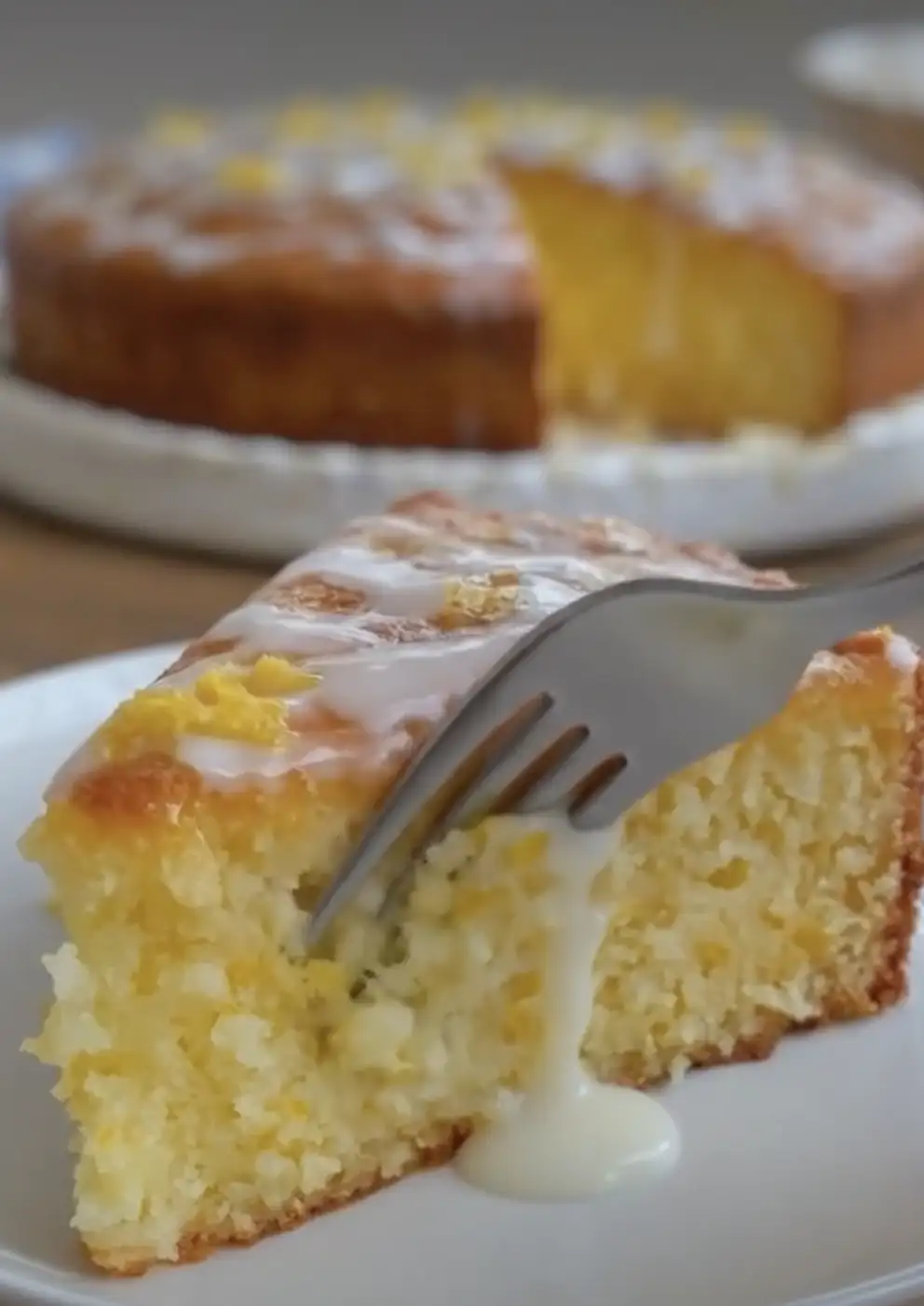 Flourless Lemon Greek Yogurt Cake